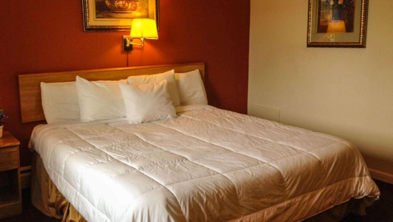 Rodeway Inn Manchester Buitenkant foto