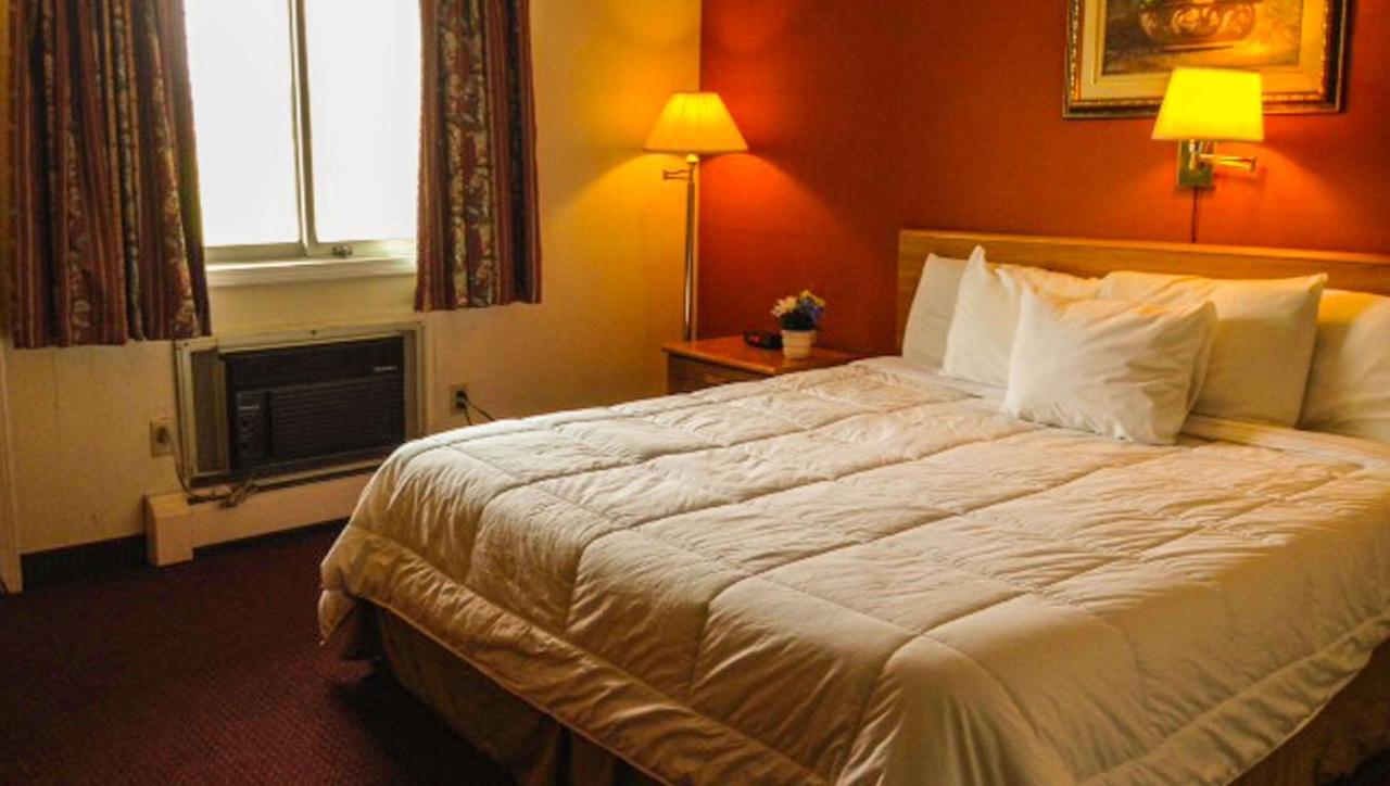 Rodeway Inn Manchester Buitenkant foto