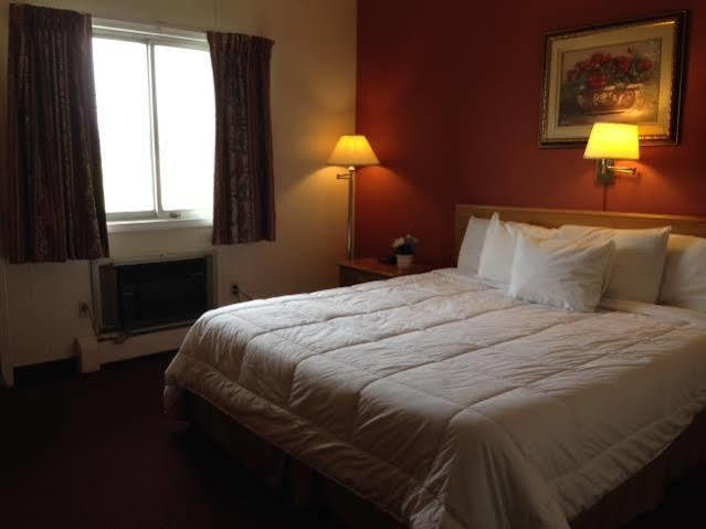 Rodeway Inn Manchester Buitenkant foto